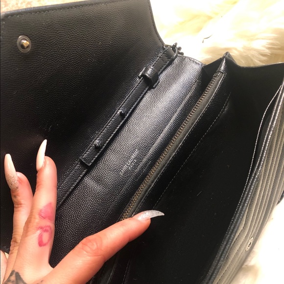 Yves Saint Laurent Matelasse Monogram Chain Purse - Picture 4 of 7